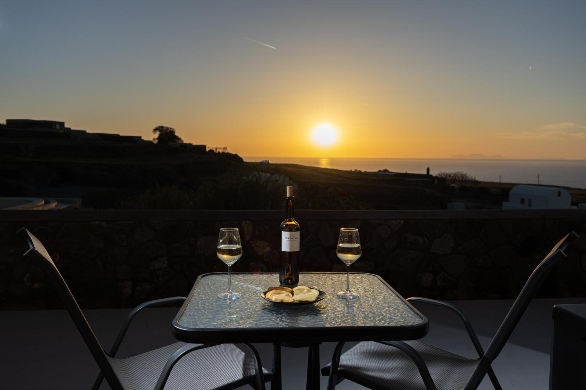 Nastram Suites Oia エクステリア 写真