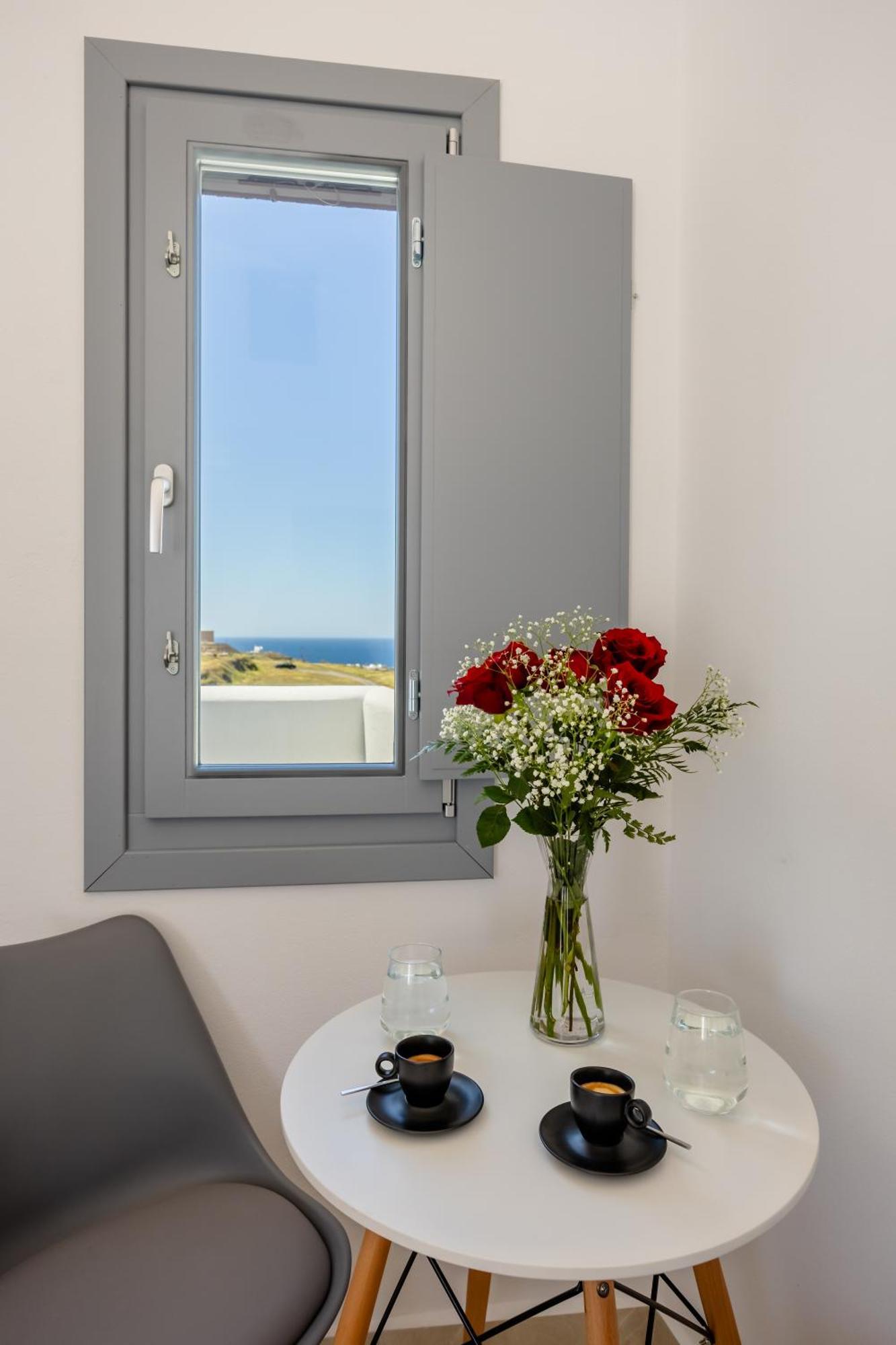 Nastram Suites Oia エクステリア 写真