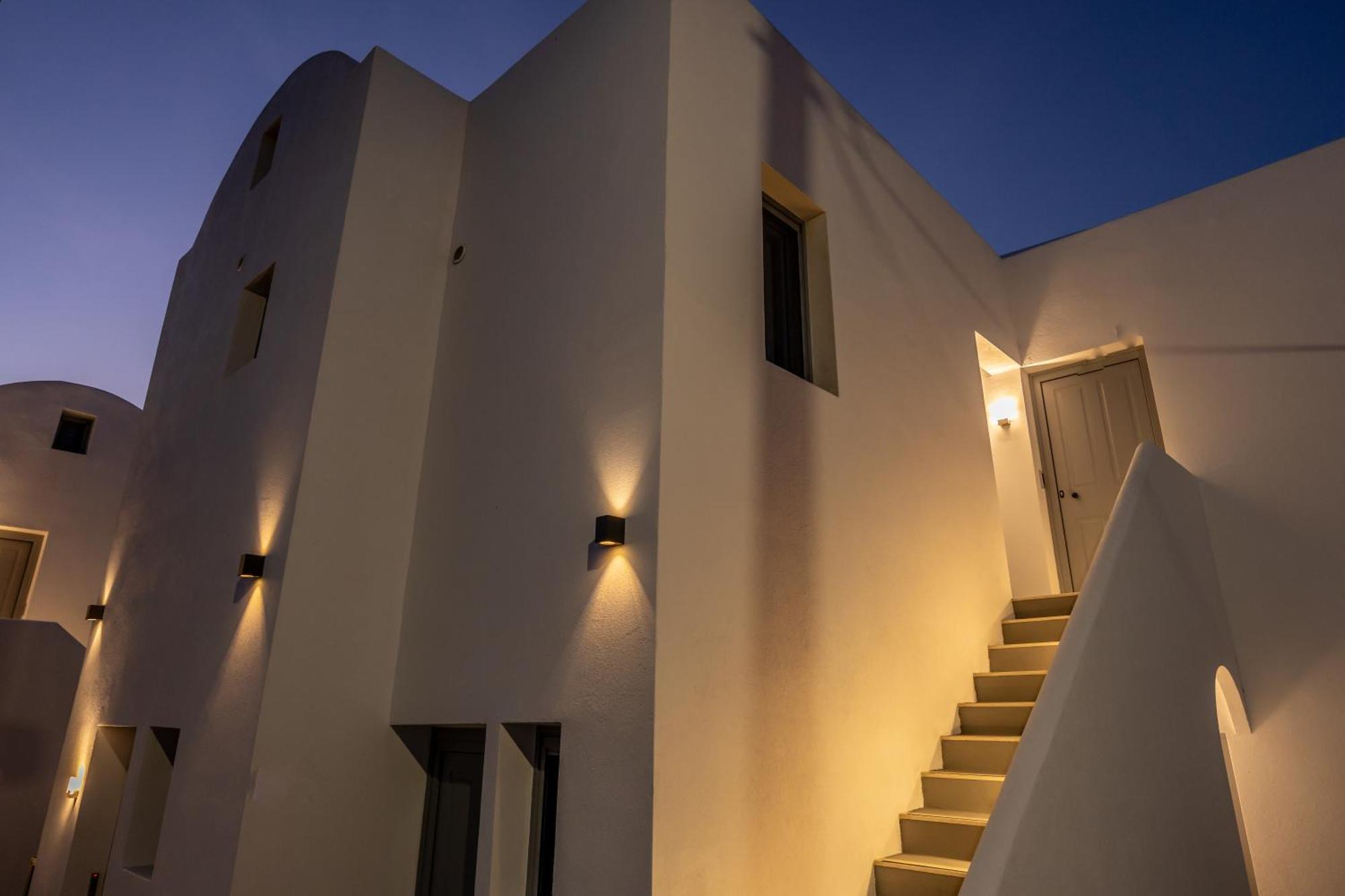 Nastram Suites Oia エクステリア 写真