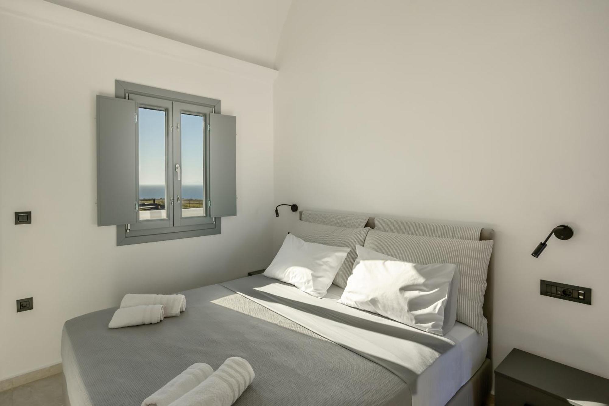 Nastram Suites Oia エクステリア 写真